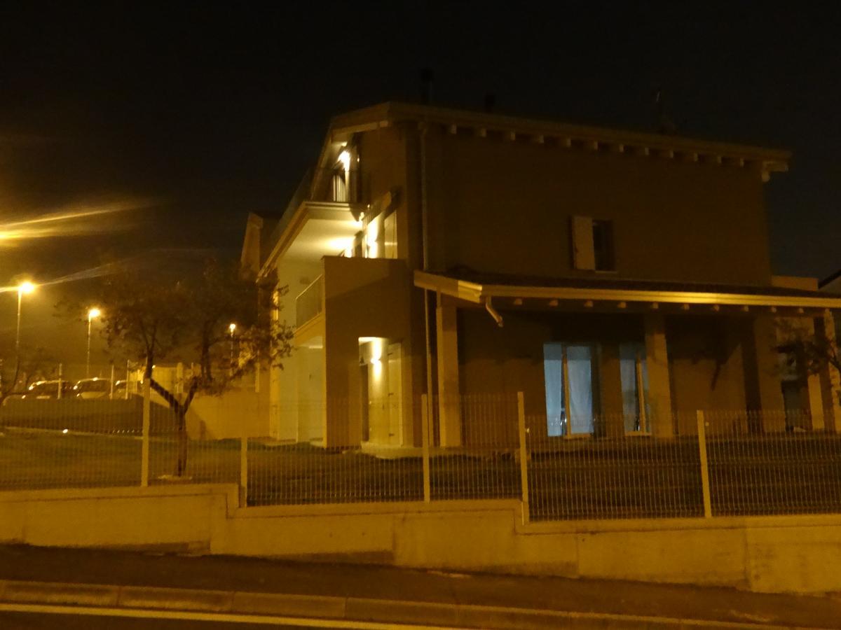 Nuovo Laghetto Del Frassino Hotel Peschiera del Garda Luaran gambar