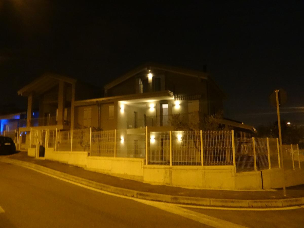 Nuovo Laghetto Del Frassino Hotel Peschiera del Garda Luaran gambar