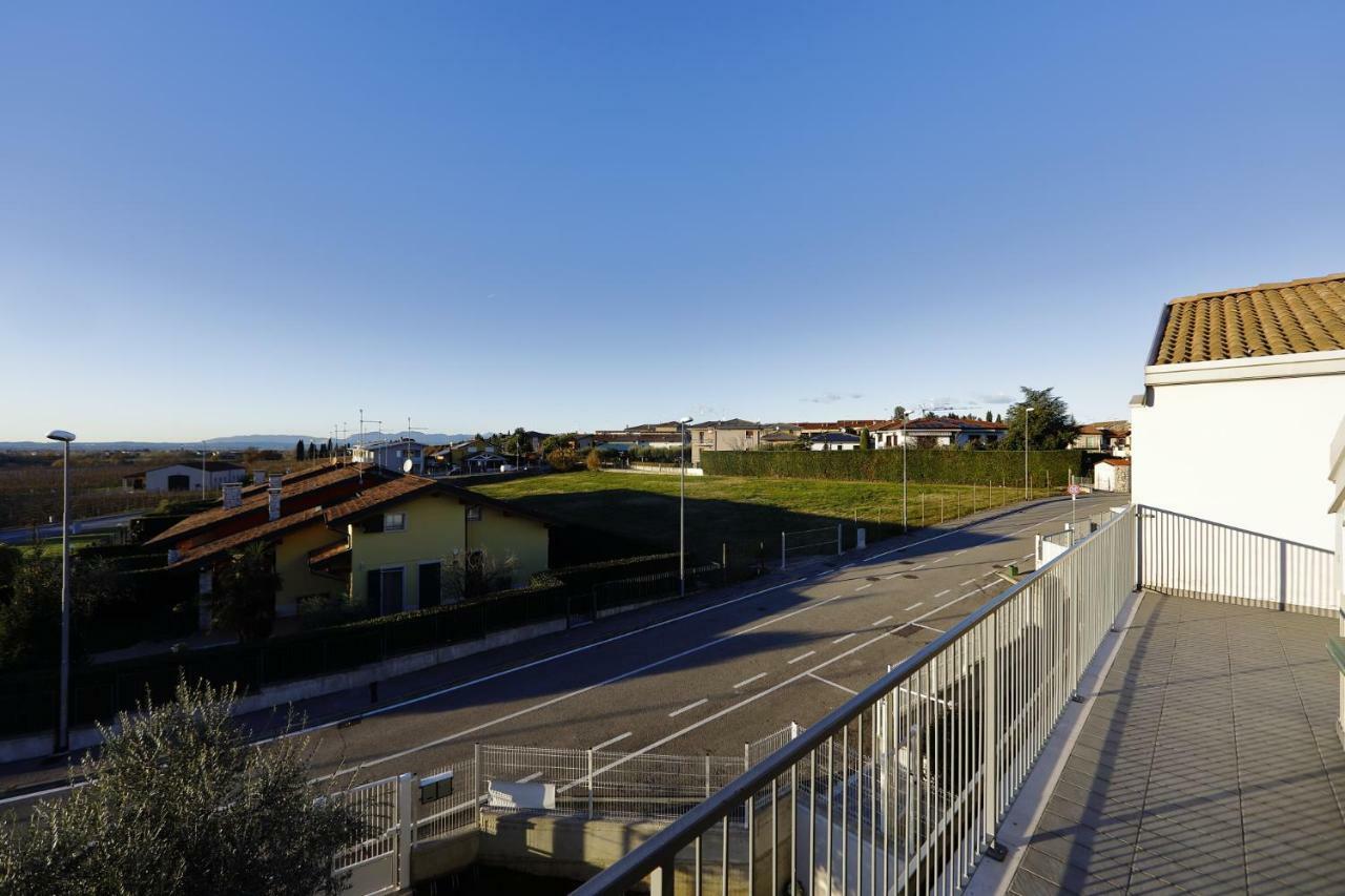 Nuovo Laghetto Del Frassino Hotel Peschiera del Garda Luaran gambar
