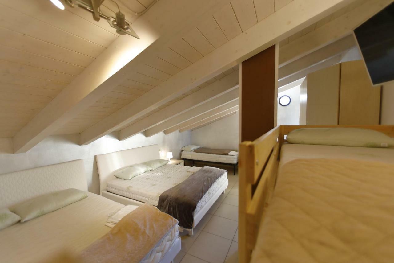 Nuovo Laghetto Del Frassino Hotel Peschiera del Garda Luaran gambar