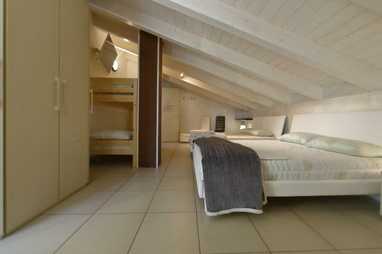 Nuovo Laghetto Del Frassino Hotel Peschiera del Garda Luaran gambar
