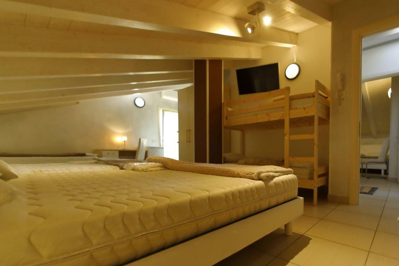 Nuovo Laghetto Del Frassino Hotel Peschiera del Garda Luaran gambar