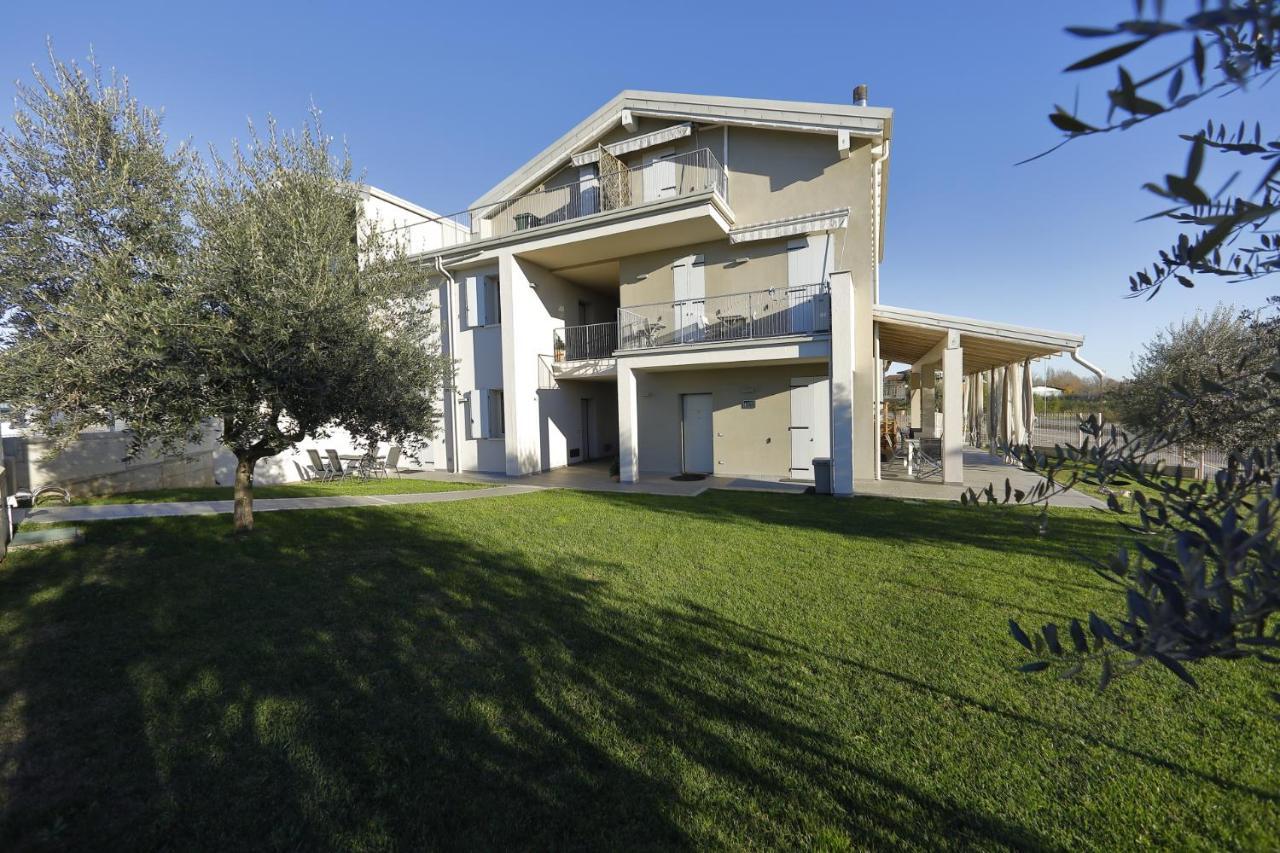 Nuovo Laghetto Del Frassino Hotel Peschiera del Garda Luaran gambar